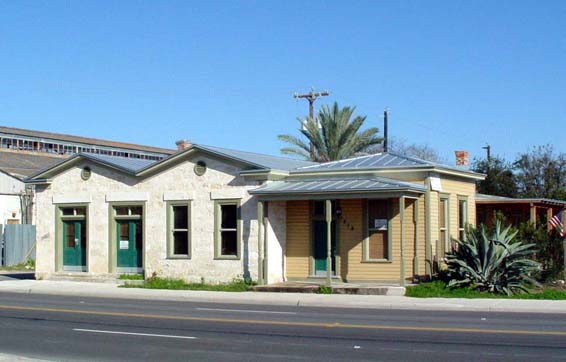 Saldana Architects